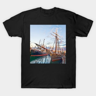 Amistad T-Shirt